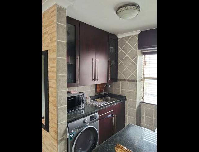 2 BEDROOM TOWNHOUSE FOR SALE IN NORKEM PARK